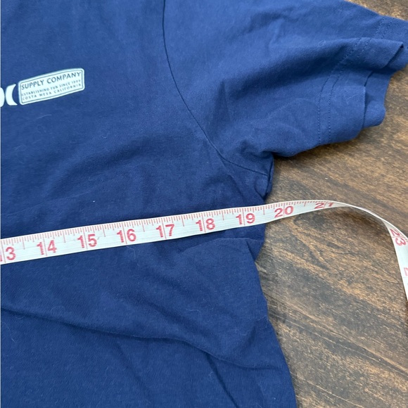 Hurley Men's Classic Navy Tee - Picture 6 of 6
